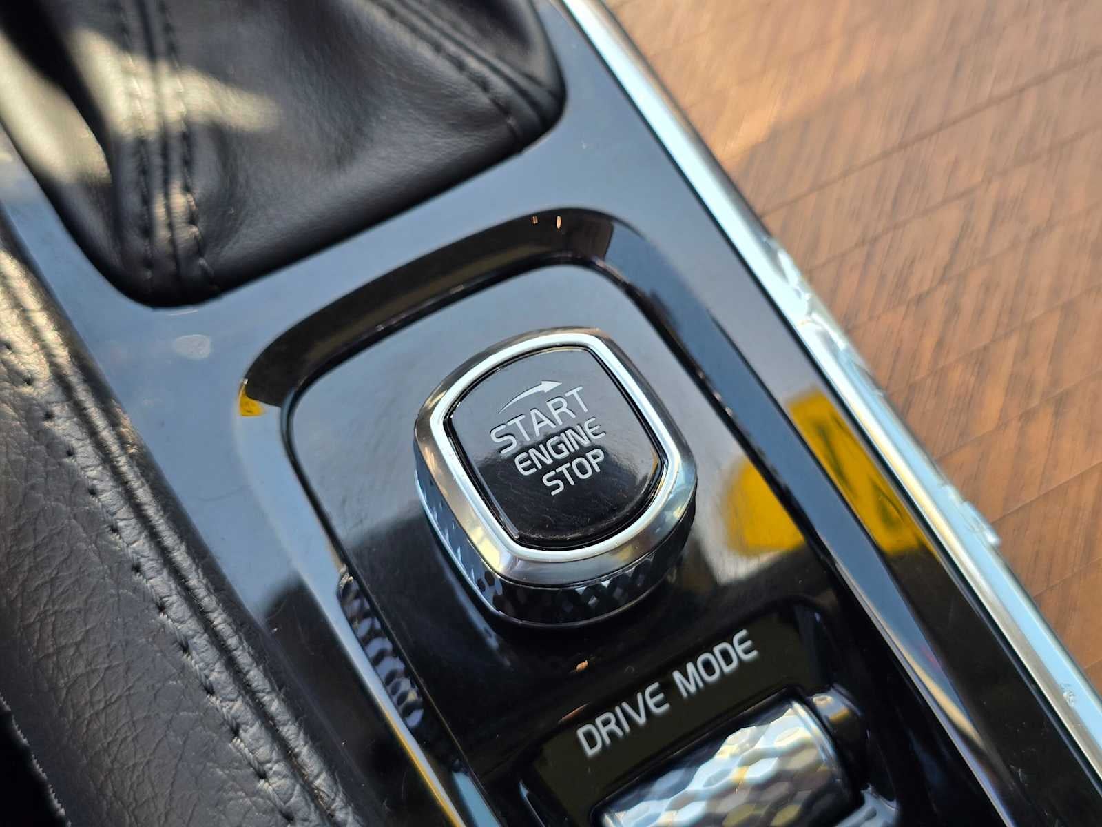 2021 Volvo XC90 Momentum