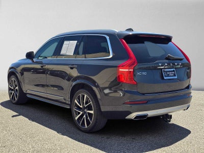 2021 Volvo XC90 Momentum