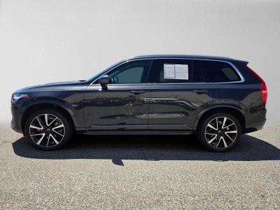 2021 Volvo XC90 Momentum