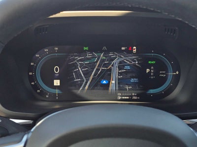 2023 Volvo XC60 Recharge Plug-In Hybrid Ultimate Dark Theme