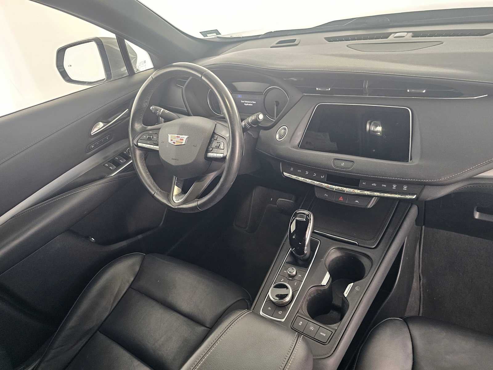 2023 Cadillac XT4 FWD Premium Luxury