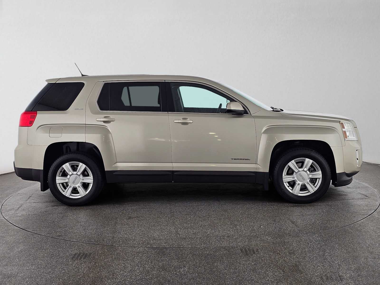 Used 2014 GMC Terrain SLE-1 with VIN 2GKALMEKXE6161035 for sale in Thousand Oaks, CA