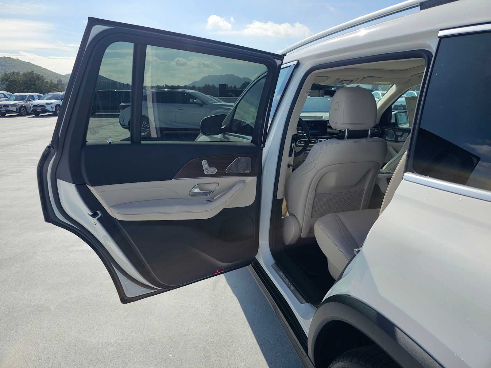 2026 Mercedes-Benz GLS 450 4MATIC® SUV