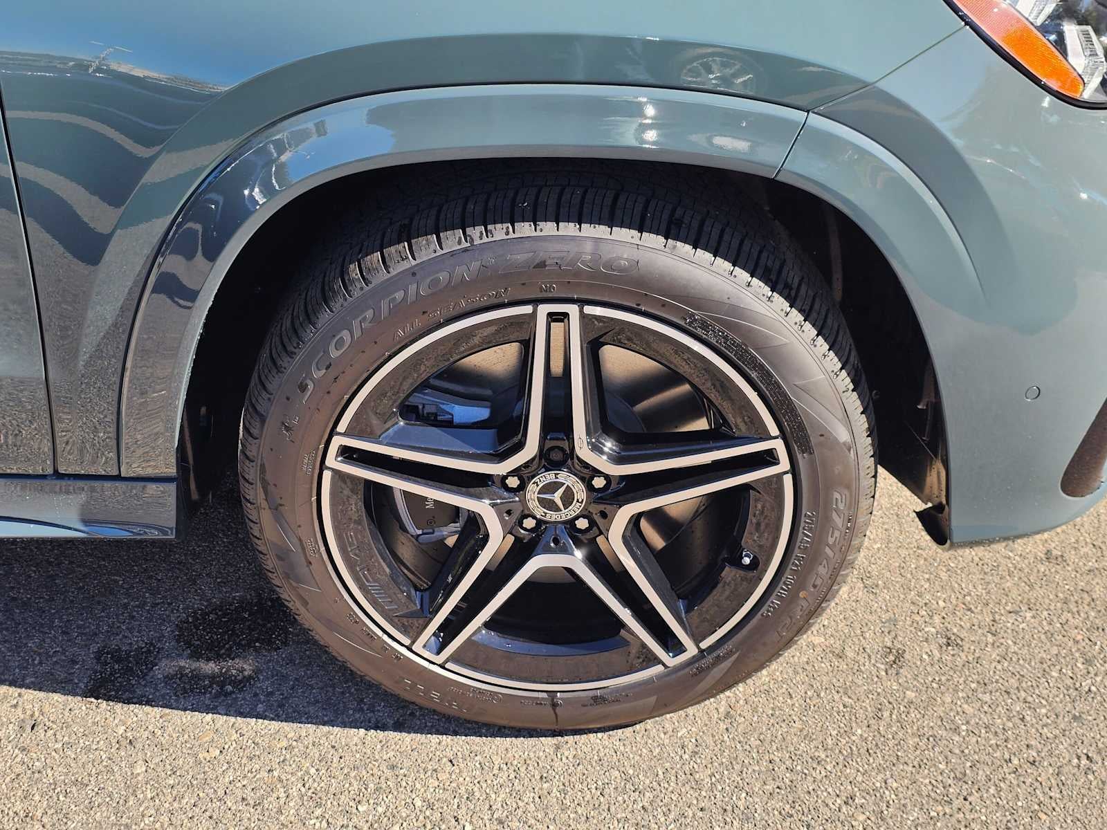 2027 Mercedes-Benz GLS 450 4MATIC® SUV