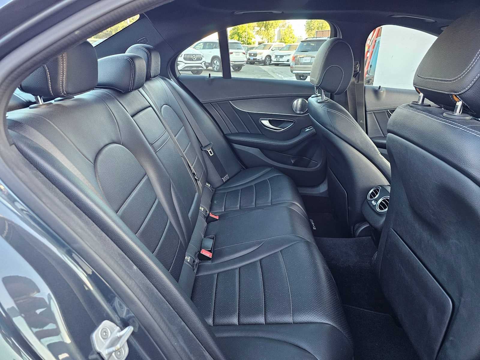 2015 Mercedes-Benz C 300 4dr Sdn 4MATIC®