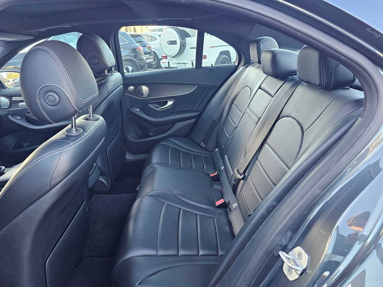 2015 Mercedes-Benz C 300 4dr Sdn 4MATIC®