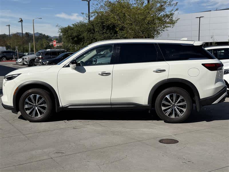 2024 INFINITI QX60 PURE