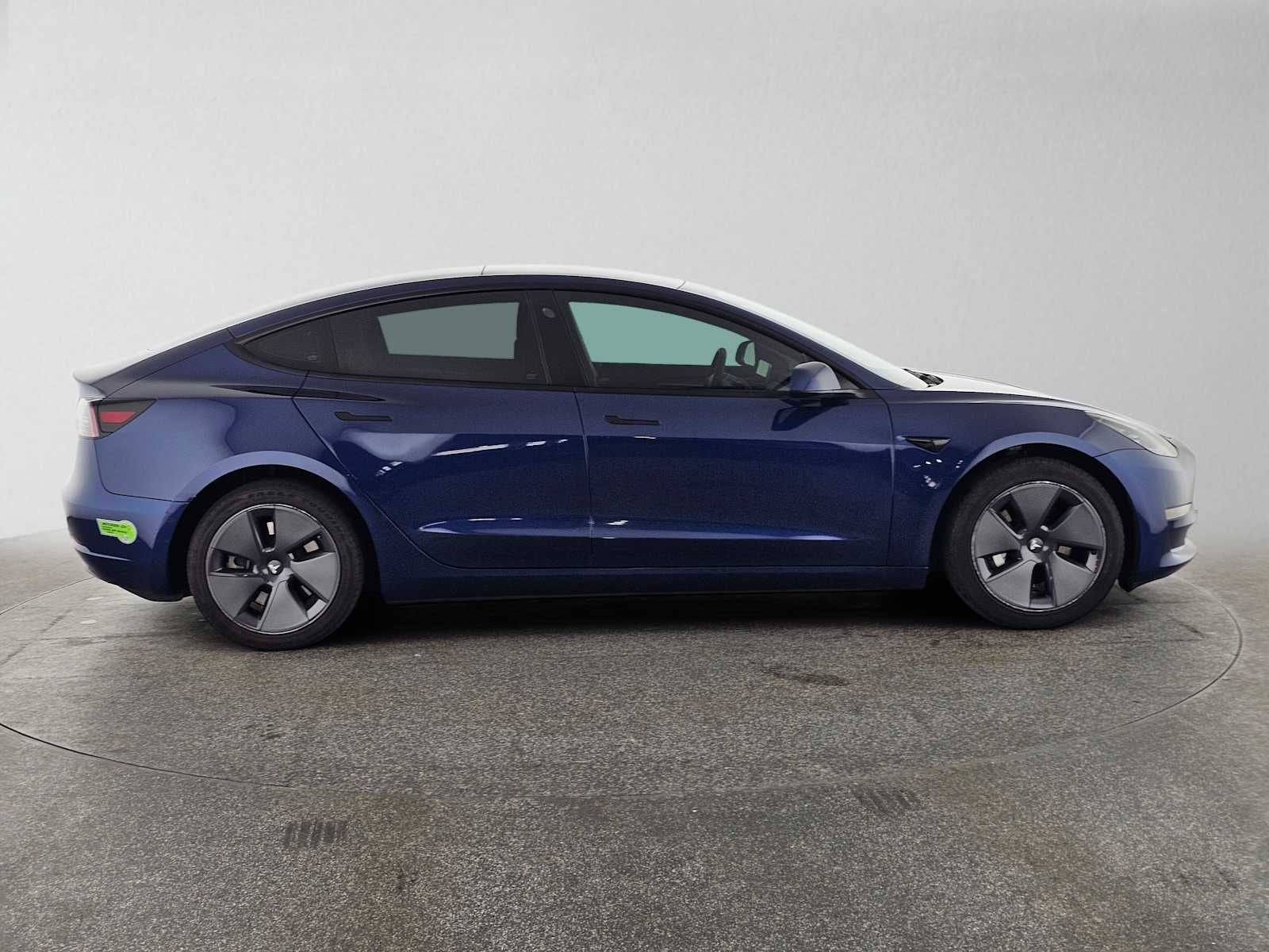 2023 Tesla Model 3 RWD