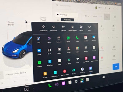 2023 Tesla Model 3 RWD