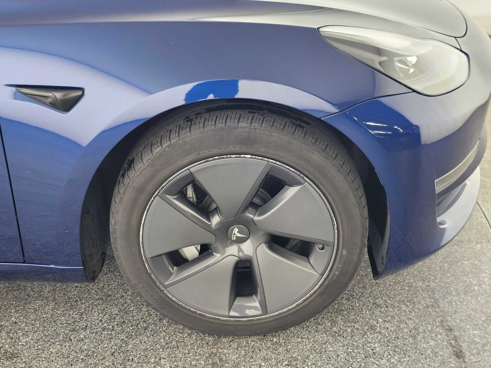 2023 Tesla Model 3 RWD