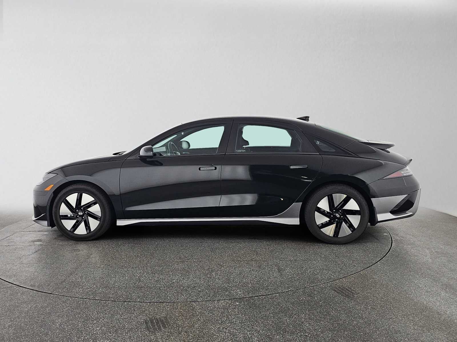 2023 Hyundai IONIQ 6 SE Standard Range