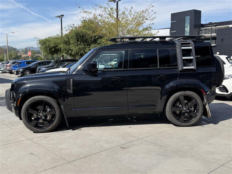 2022 Land Rover Defender X-Dynamic SE