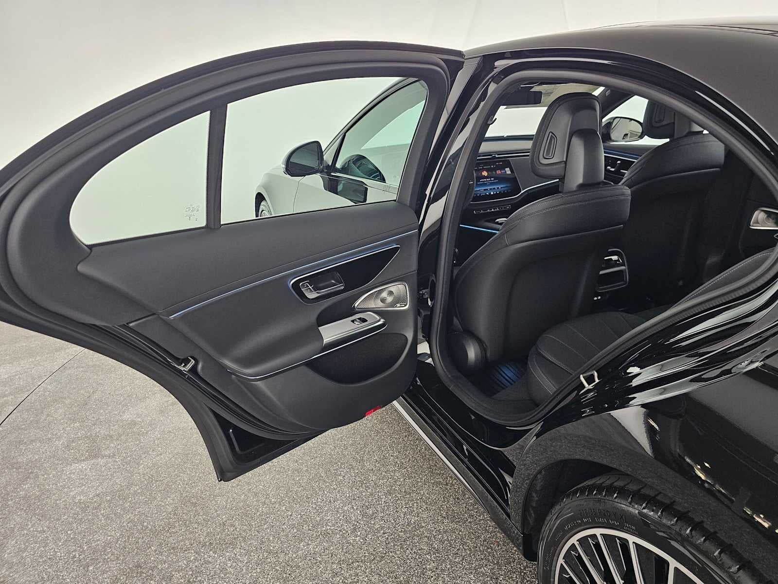 2027 Mercedes-Benz E 350 RWD Sedan