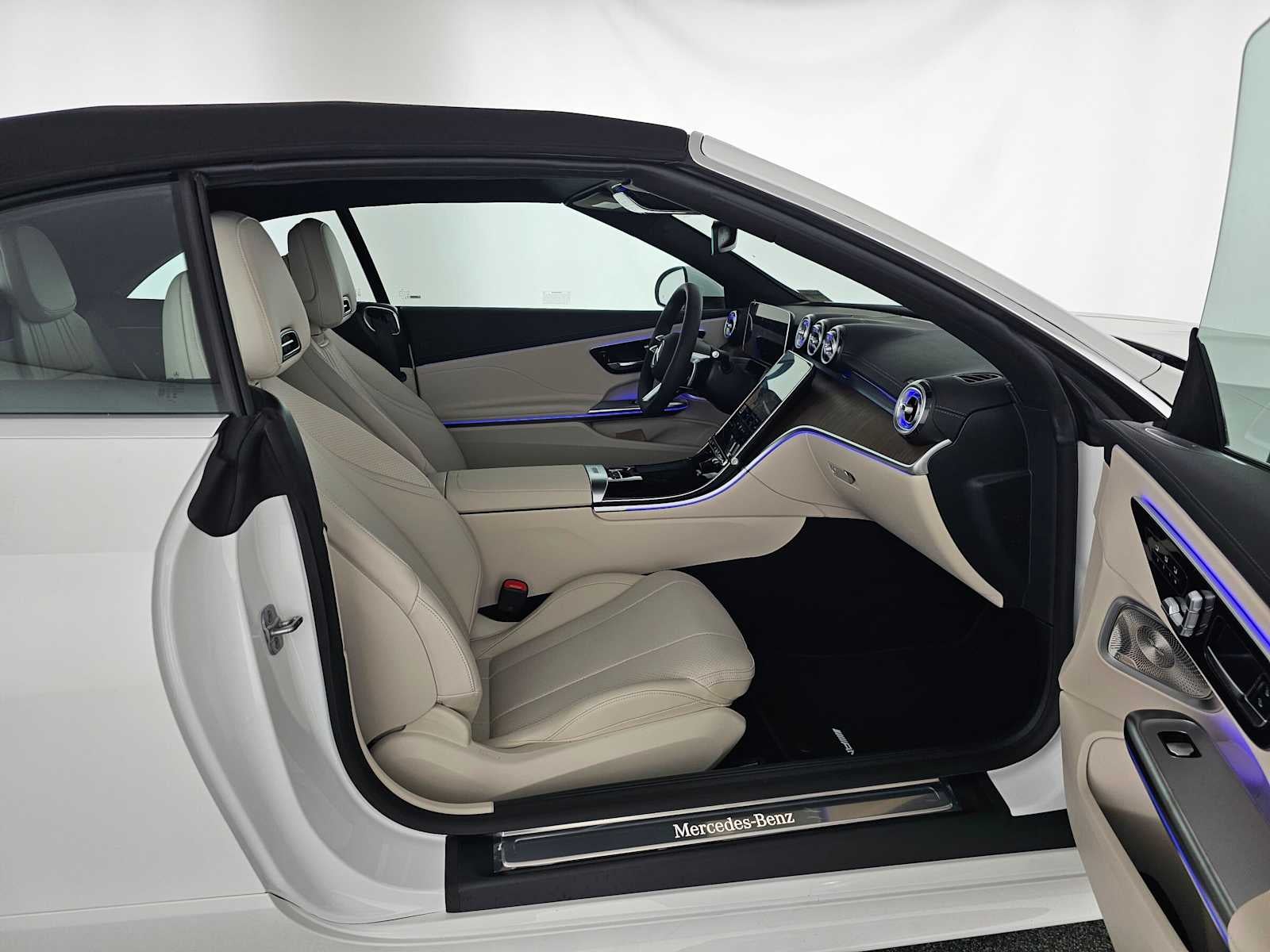 2027 Mercedes-Benz CLE 300 4MATIC® Cabriolet