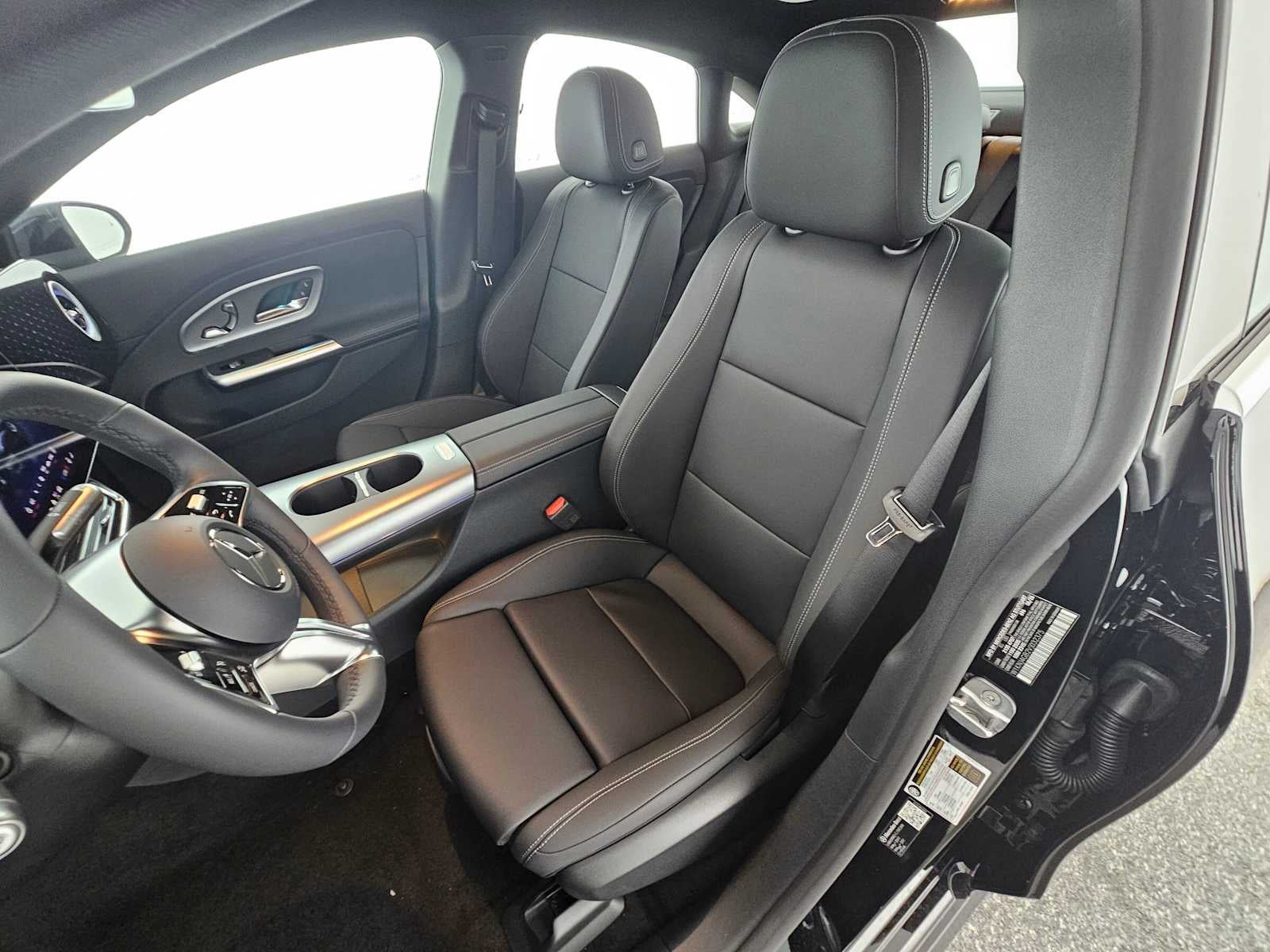 2027 Mercedes-Benz CLA 220 Hybrid FWD