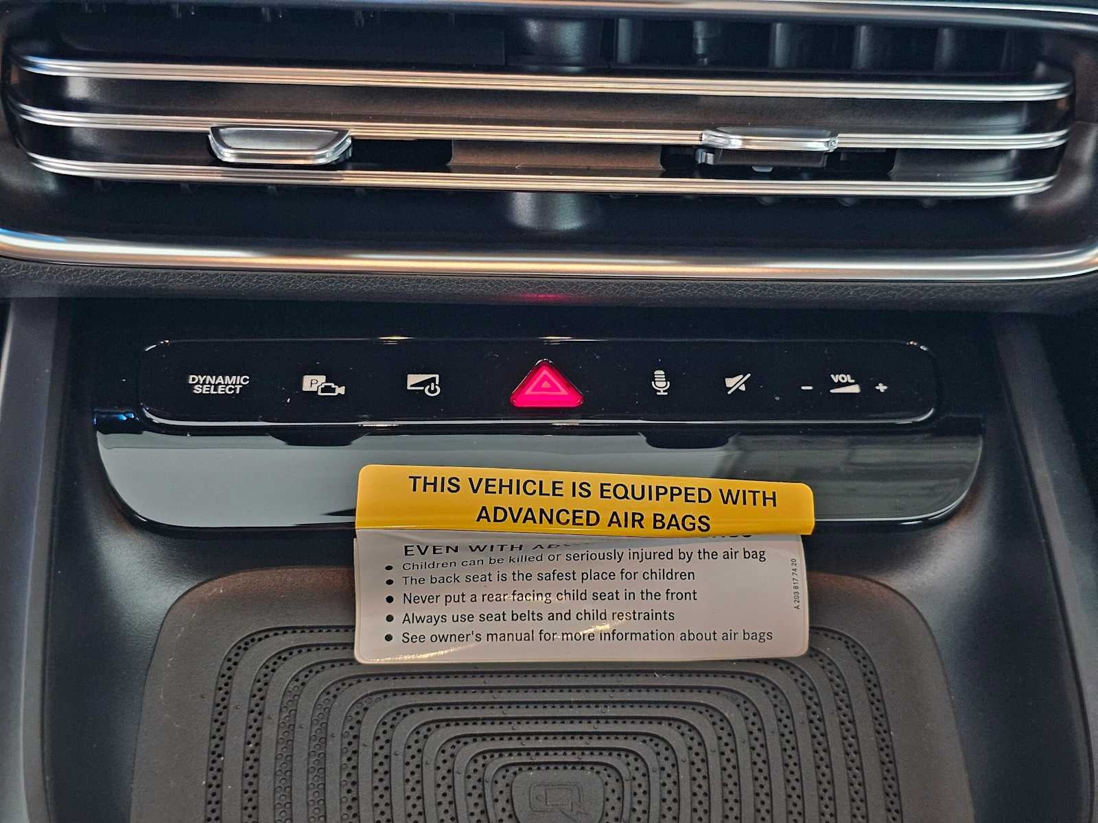 2027 Mercedes-Benz CLA 220 Hybrid FWD