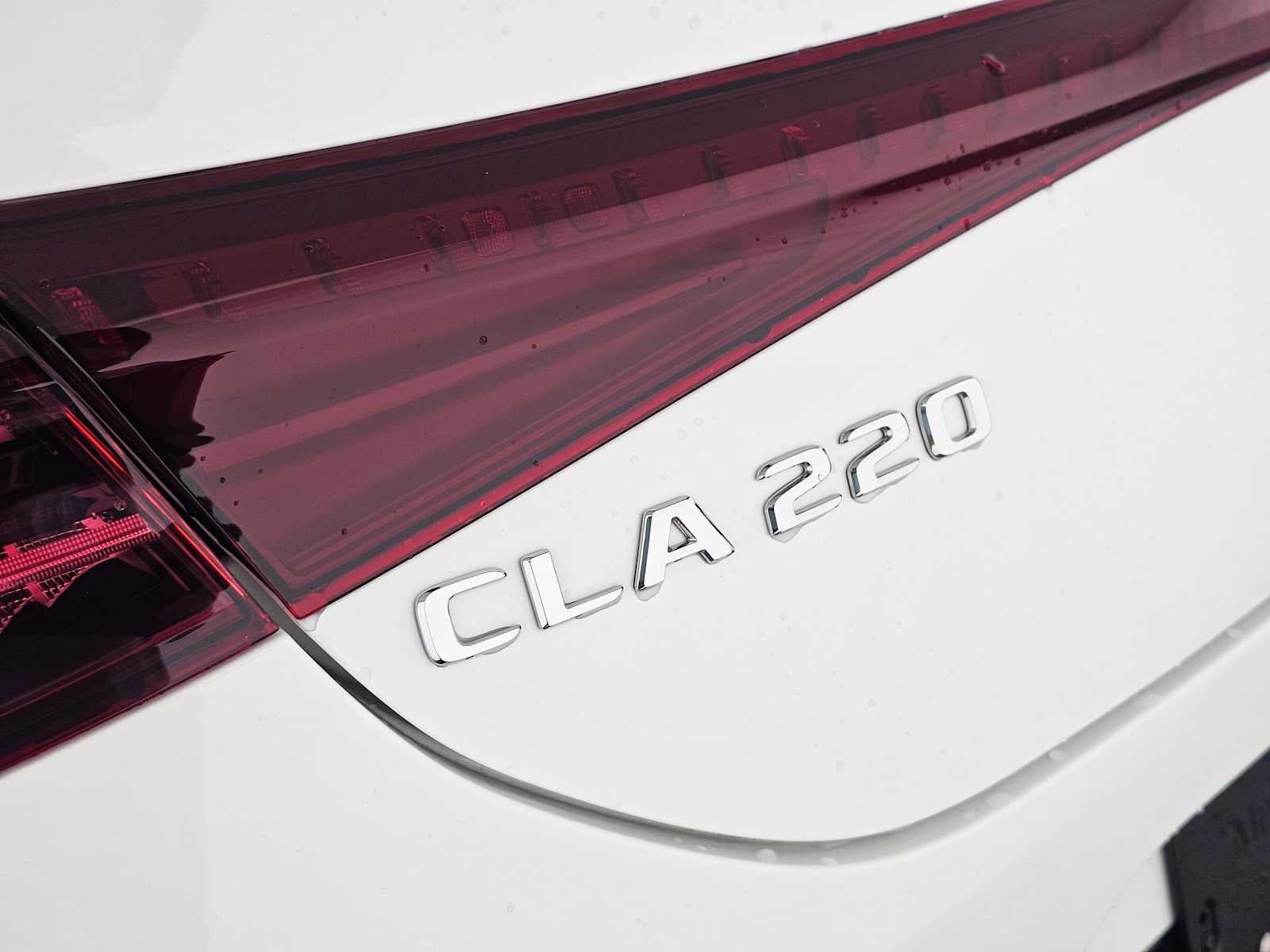 2027 Mercedes-Benz CLA 220 Hybrid FWD