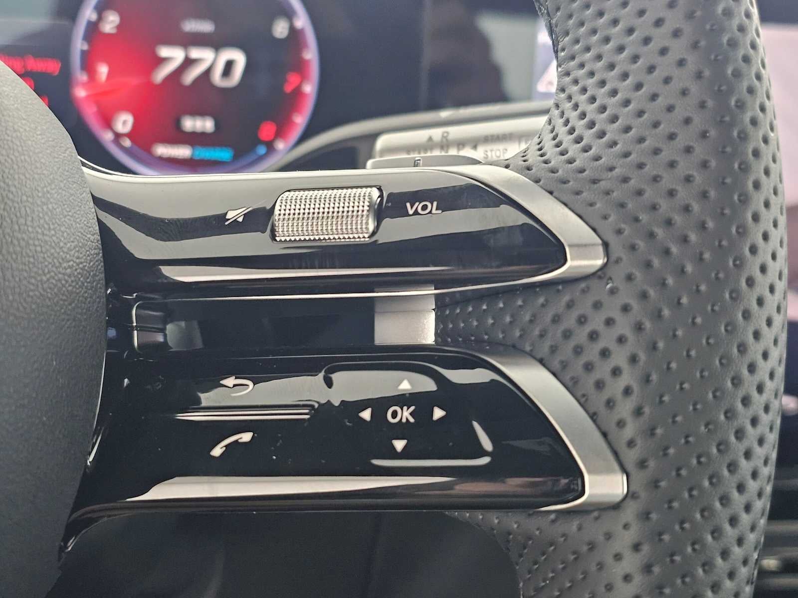 2027 Mercedes-Benz CLA 220 Hybrid FWD