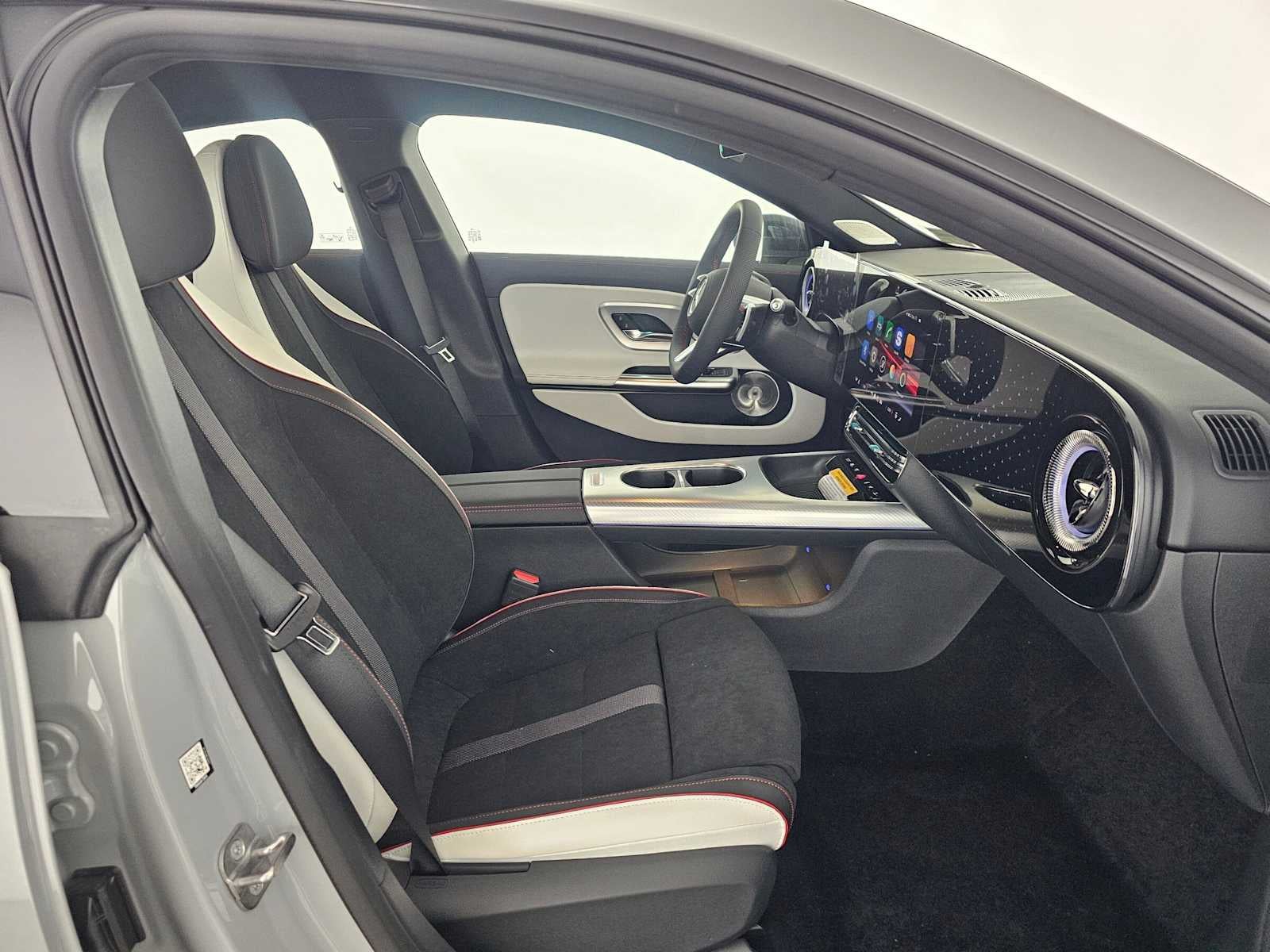2027 Mercedes-Benz CLA 220 Hybrid FWD