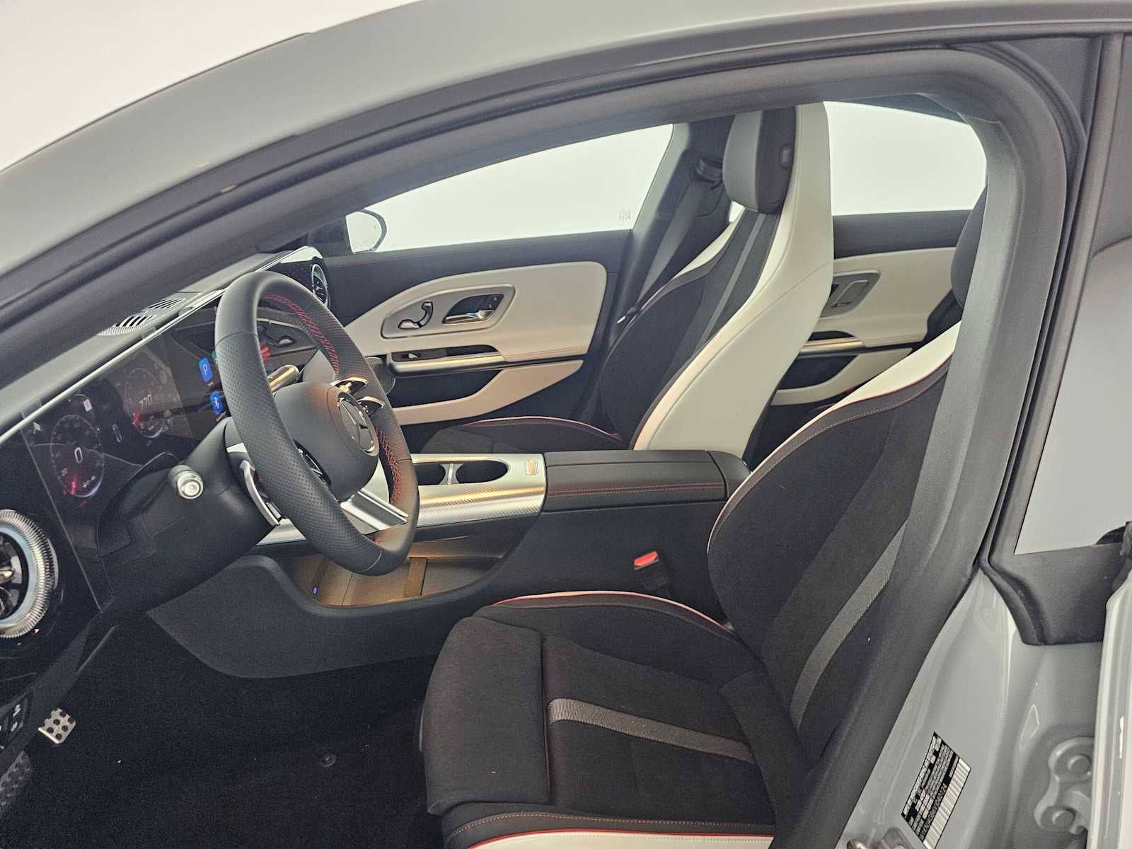 2027 Mercedes-Benz CLA 220 Hybrid FWD