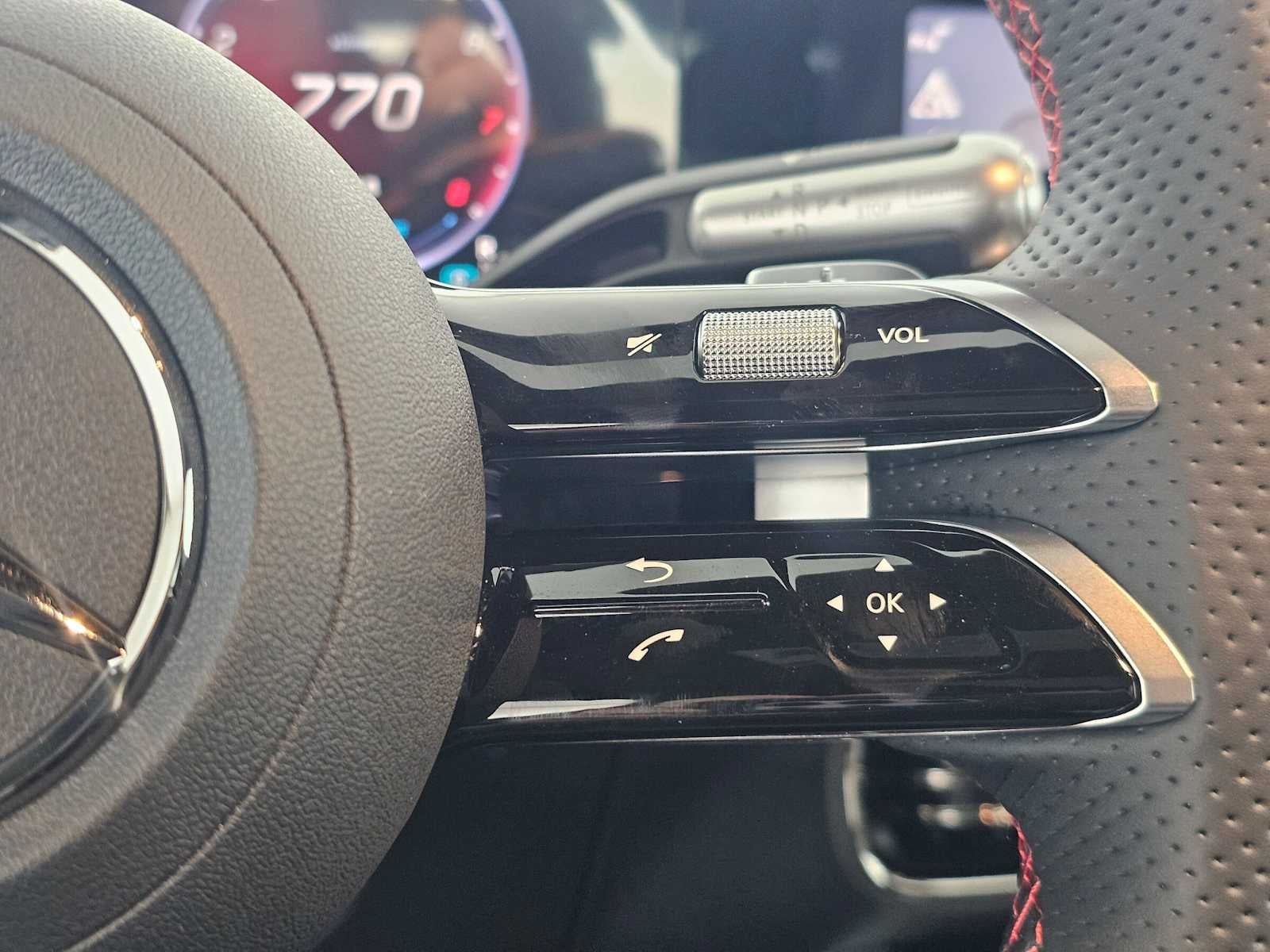 2027 Mercedes-Benz CLA 220 Hybrid FWD