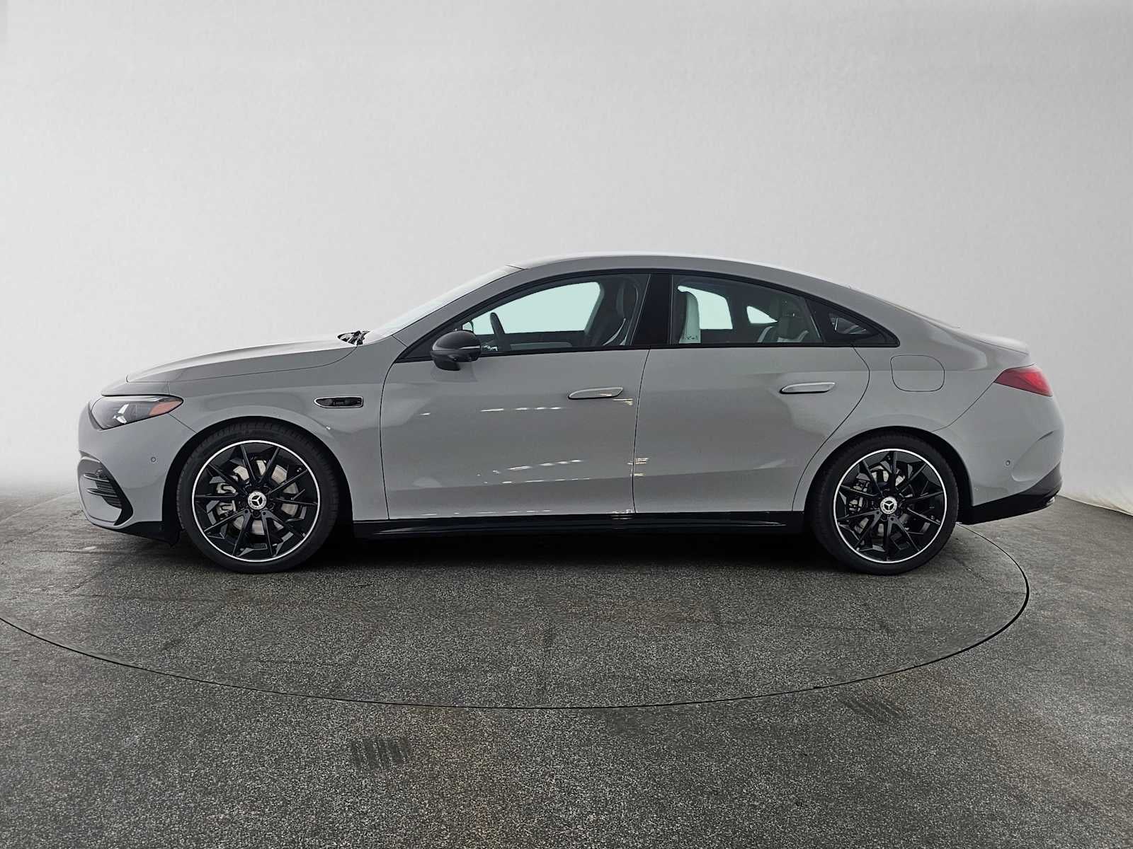 2027 Mercedes-Benz CLA 220 Hybrid FWD
