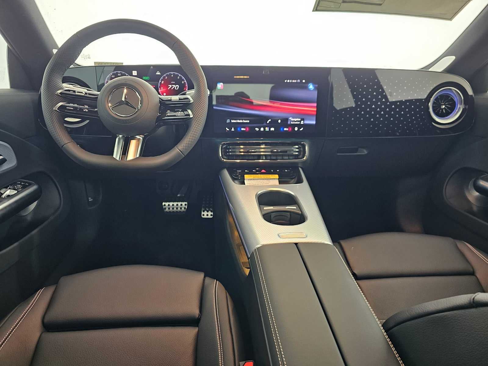 2027 Mercedes-Benz CLA 220 Hybrid FWD