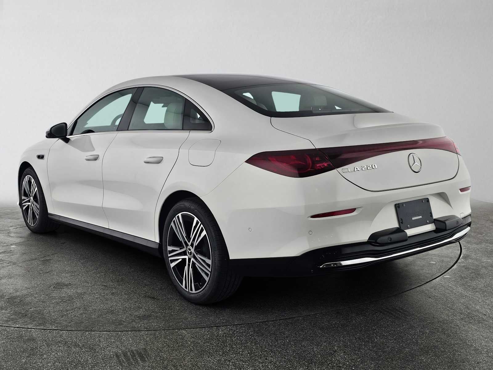 2027 Mercedes-Benz CLA 220 Hybrid FWD
