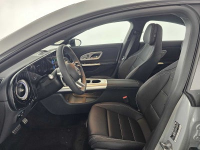 2027 Mercedes-Benz CLA 220 Hybrid FWD
