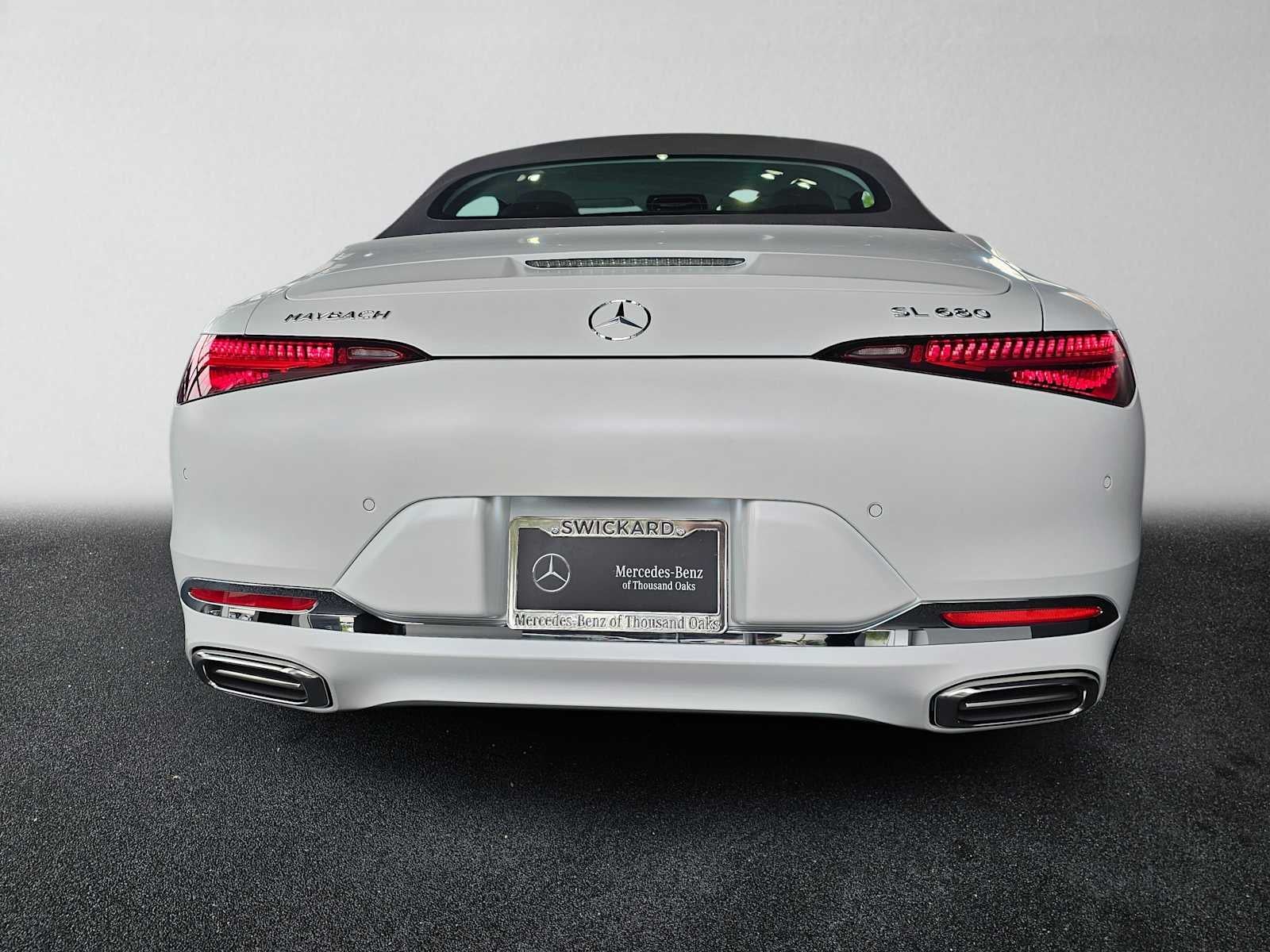 2026 Mercedes-Benz Maybach SL 680 Roadster