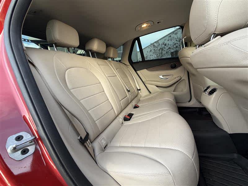 2021 Mercedes-Benz GLC GLC 300