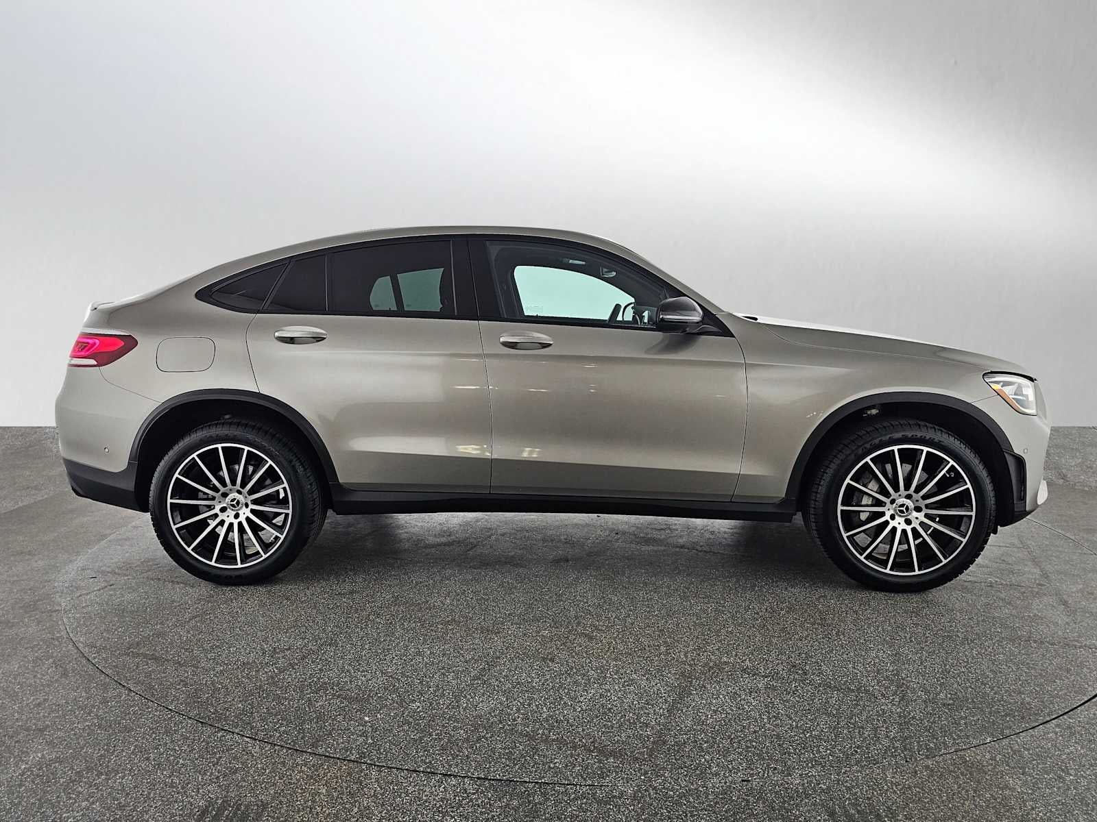 2022 Mercedes-Benz GLC 300 GLC 300