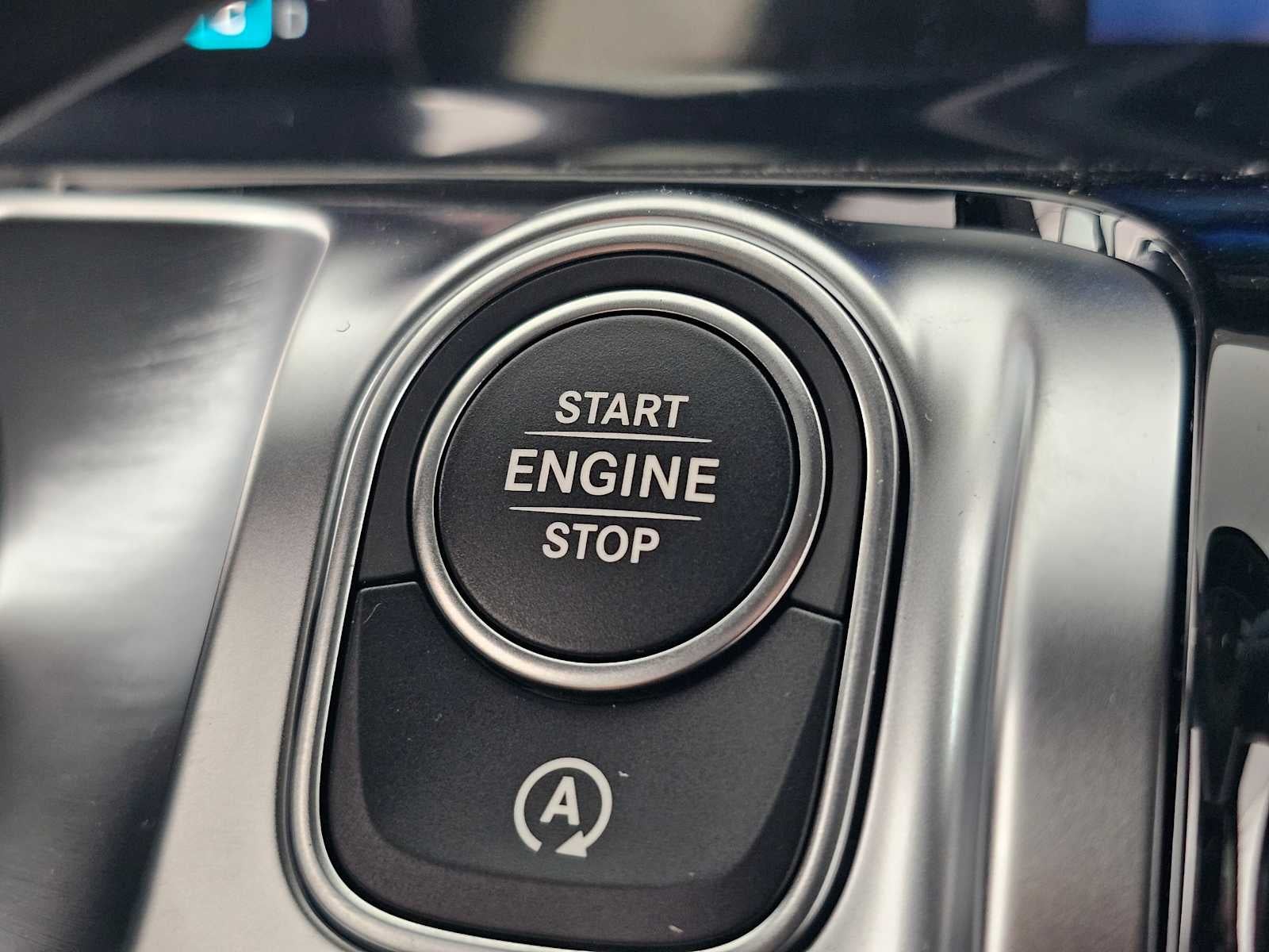 2026 Mercedes-Benz GLB 250 SUV