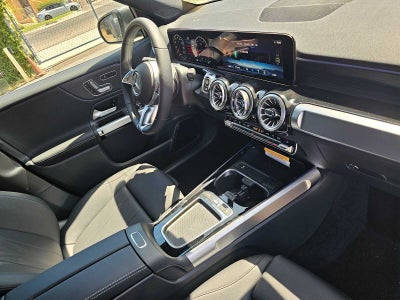 2026 Mercedes-Benz GLB 250 SUV