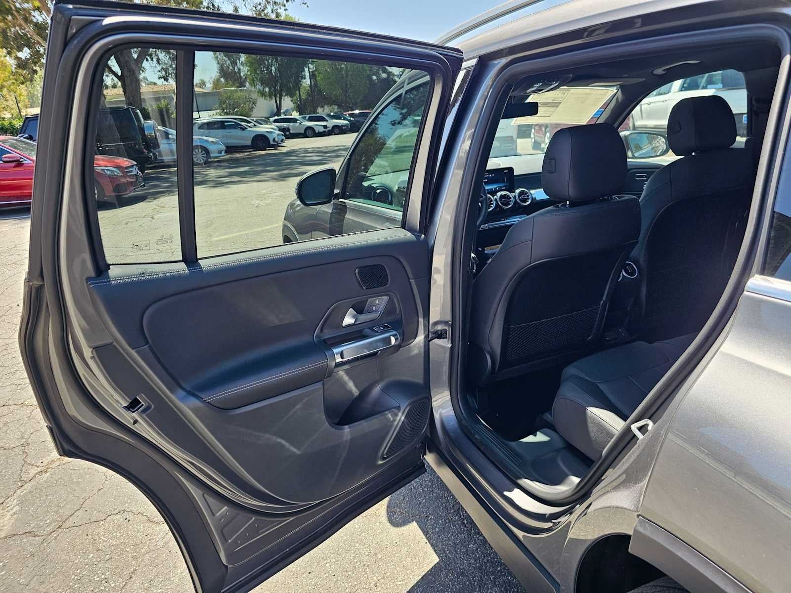 2026 Mercedes-Benz GLB 250 SUV