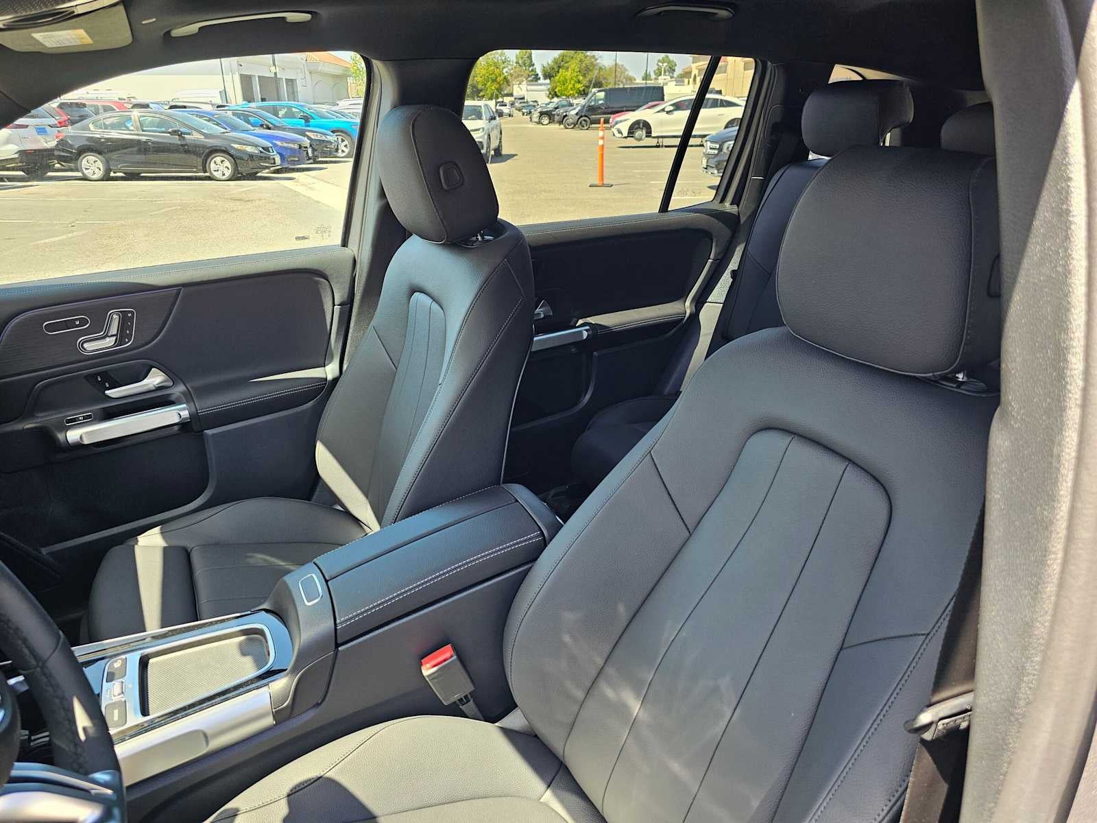 2026 Mercedes-Benz GLB 250 SUV