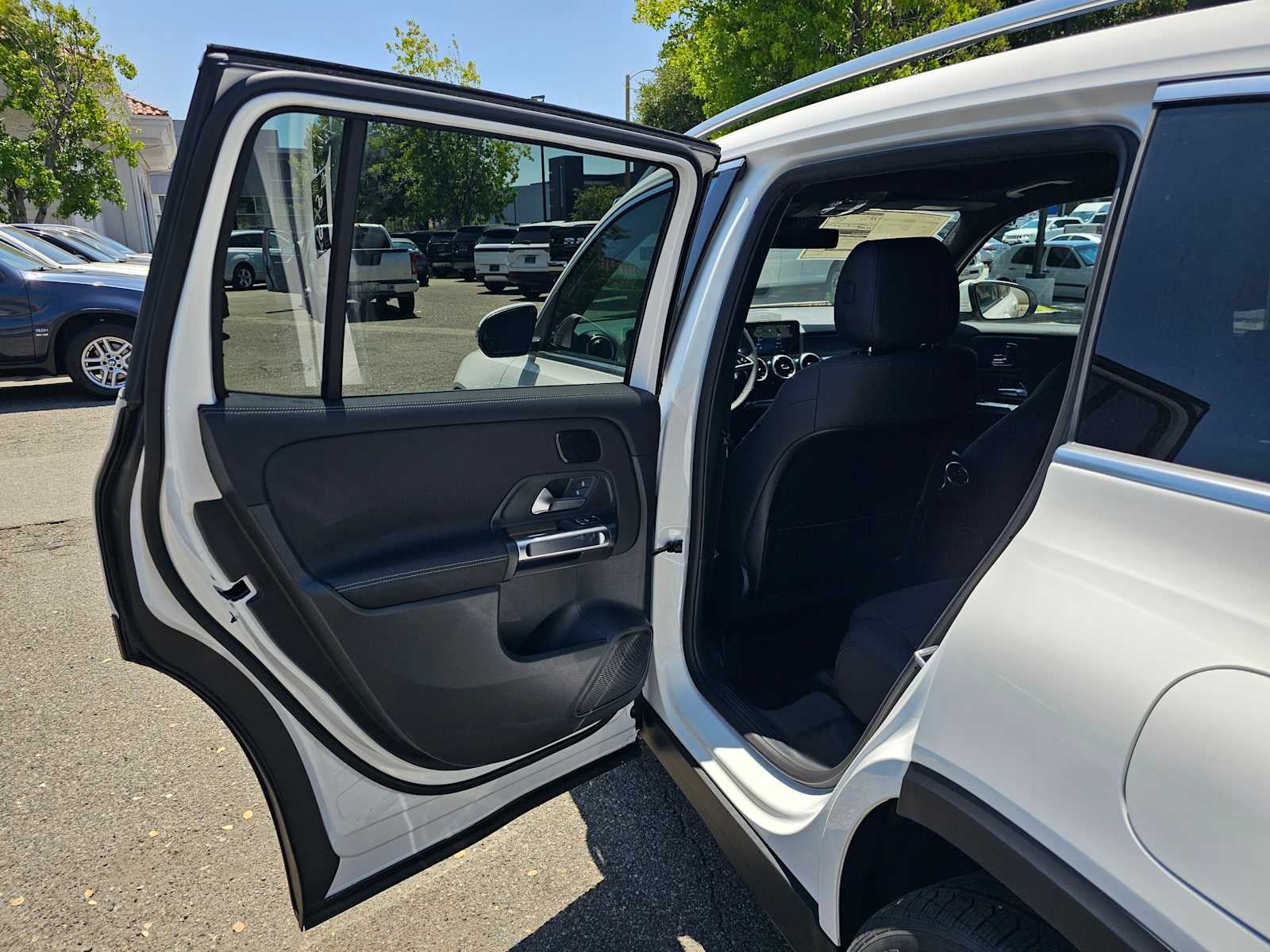 2026 Mercedes-Benz GLB 250 SUV