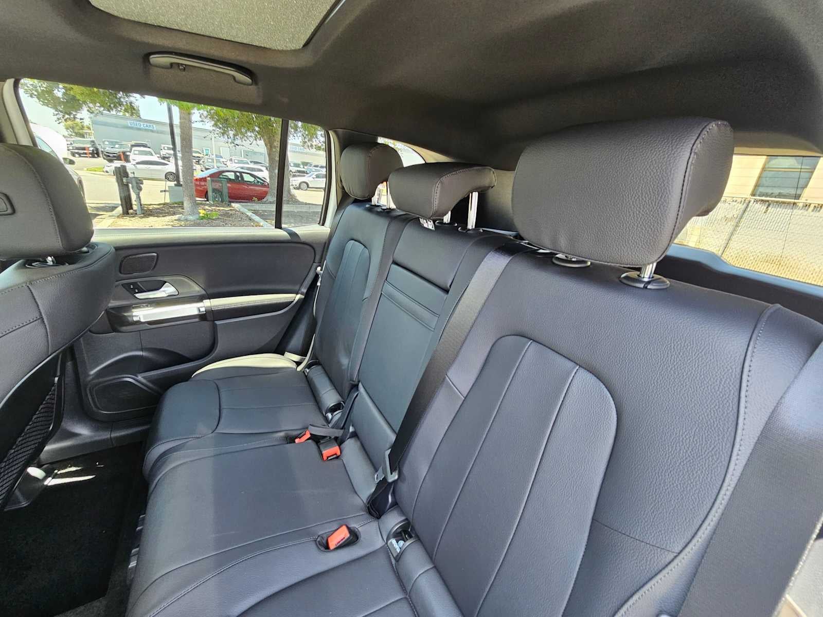 2026 Mercedes-Benz GLB 250 SUV
