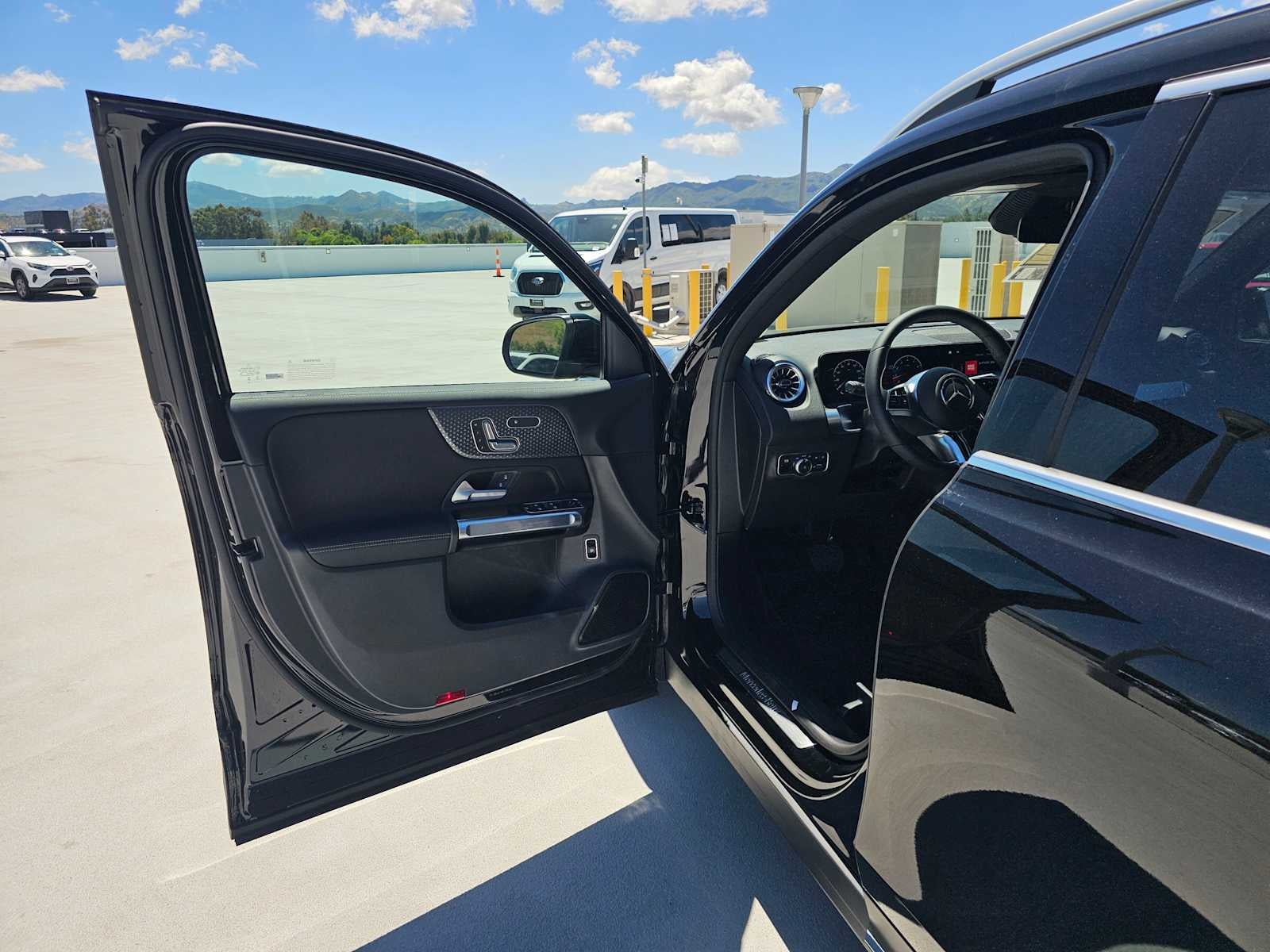 2026 Mercedes-Benz GLB 250 SUV