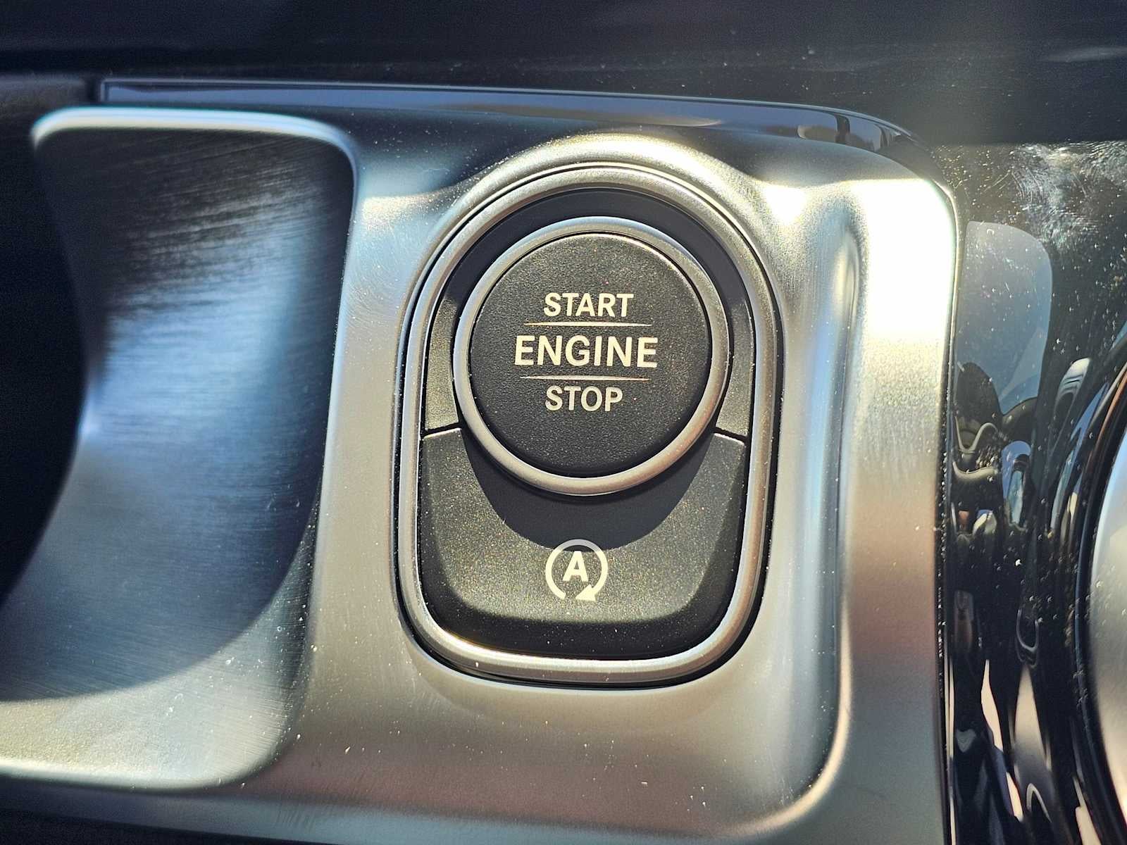 2026 Mercedes-Benz GLB 250 SUV