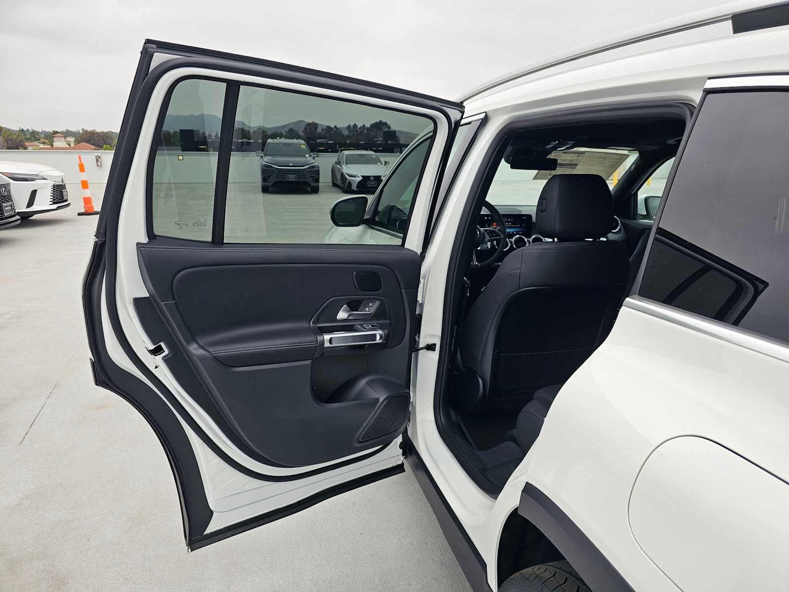 2026 Mercedes-Benz GLB 250 SUV