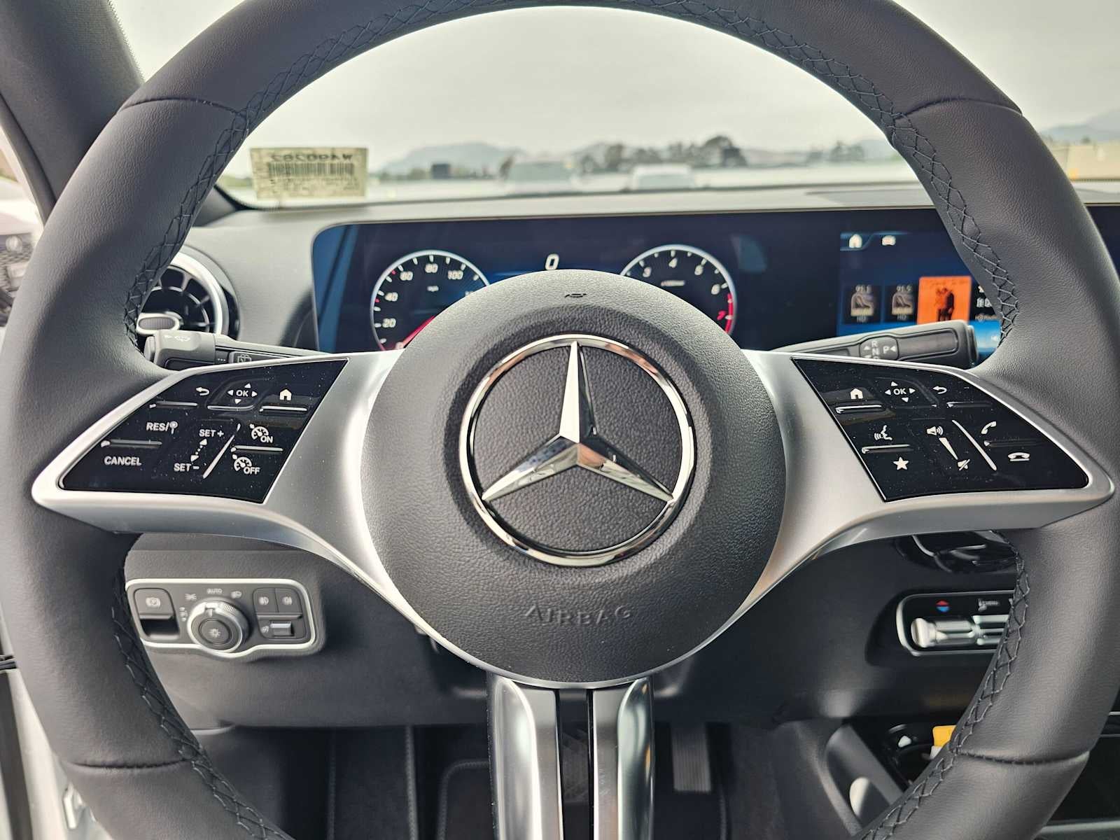 2026 Mercedes-Benz GLB 250 SUV