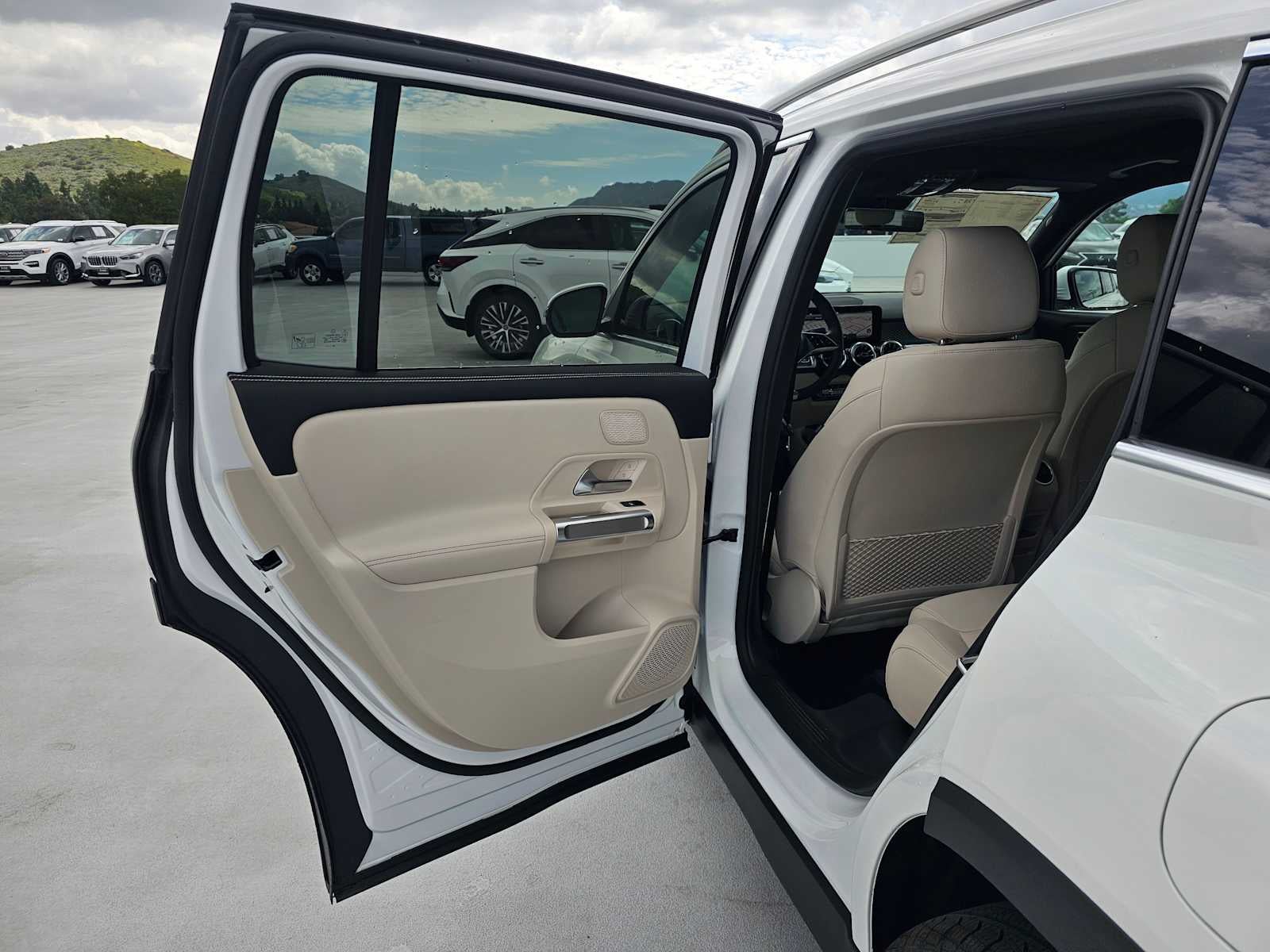 2026 Mercedes-Benz GLB 250 SUV