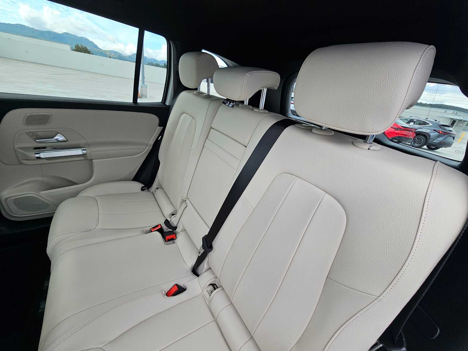 2026 Mercedes-Benz GLB 250 SUV