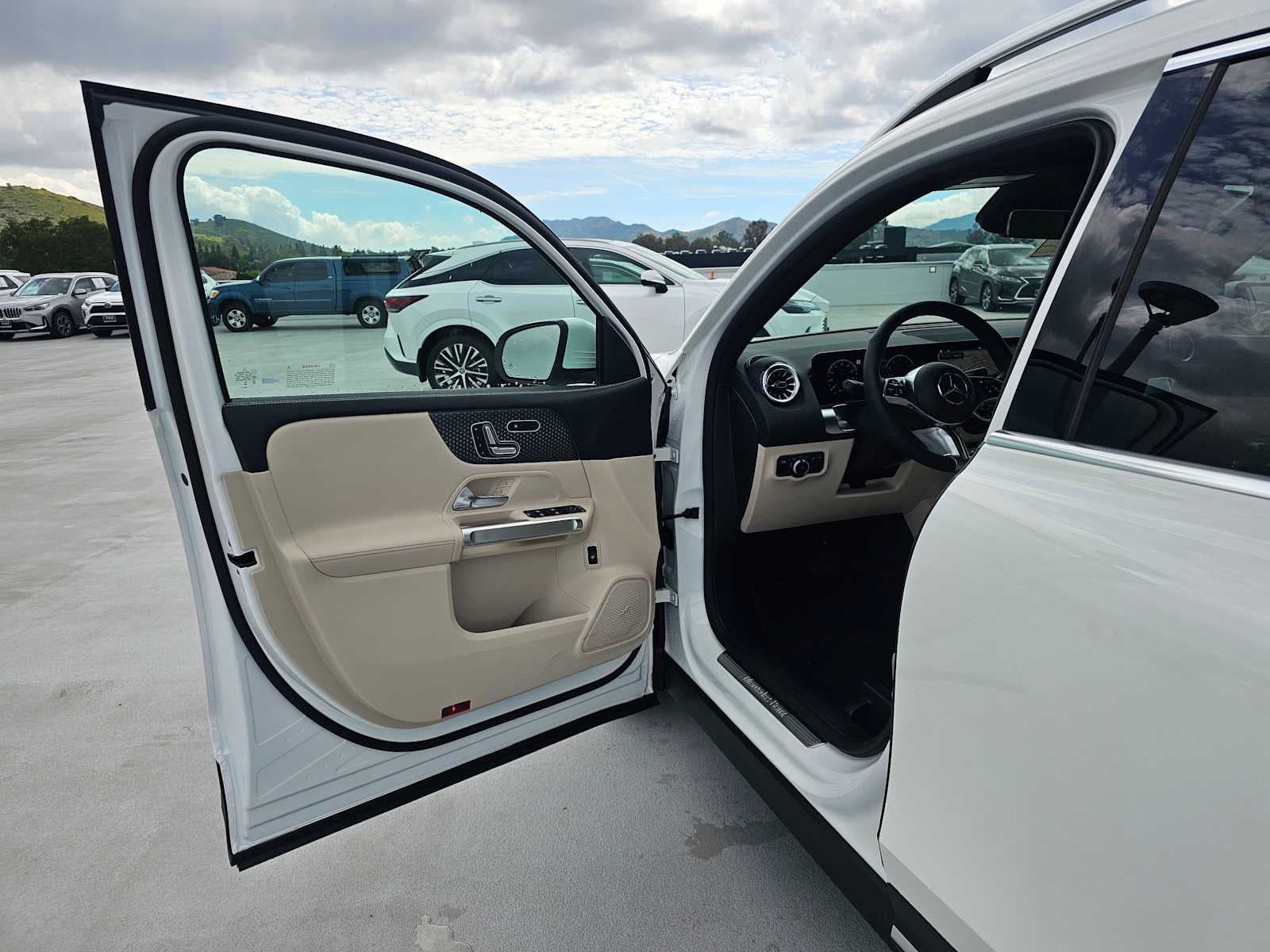 2026 Mercedes-Benz GLB 250 SUV