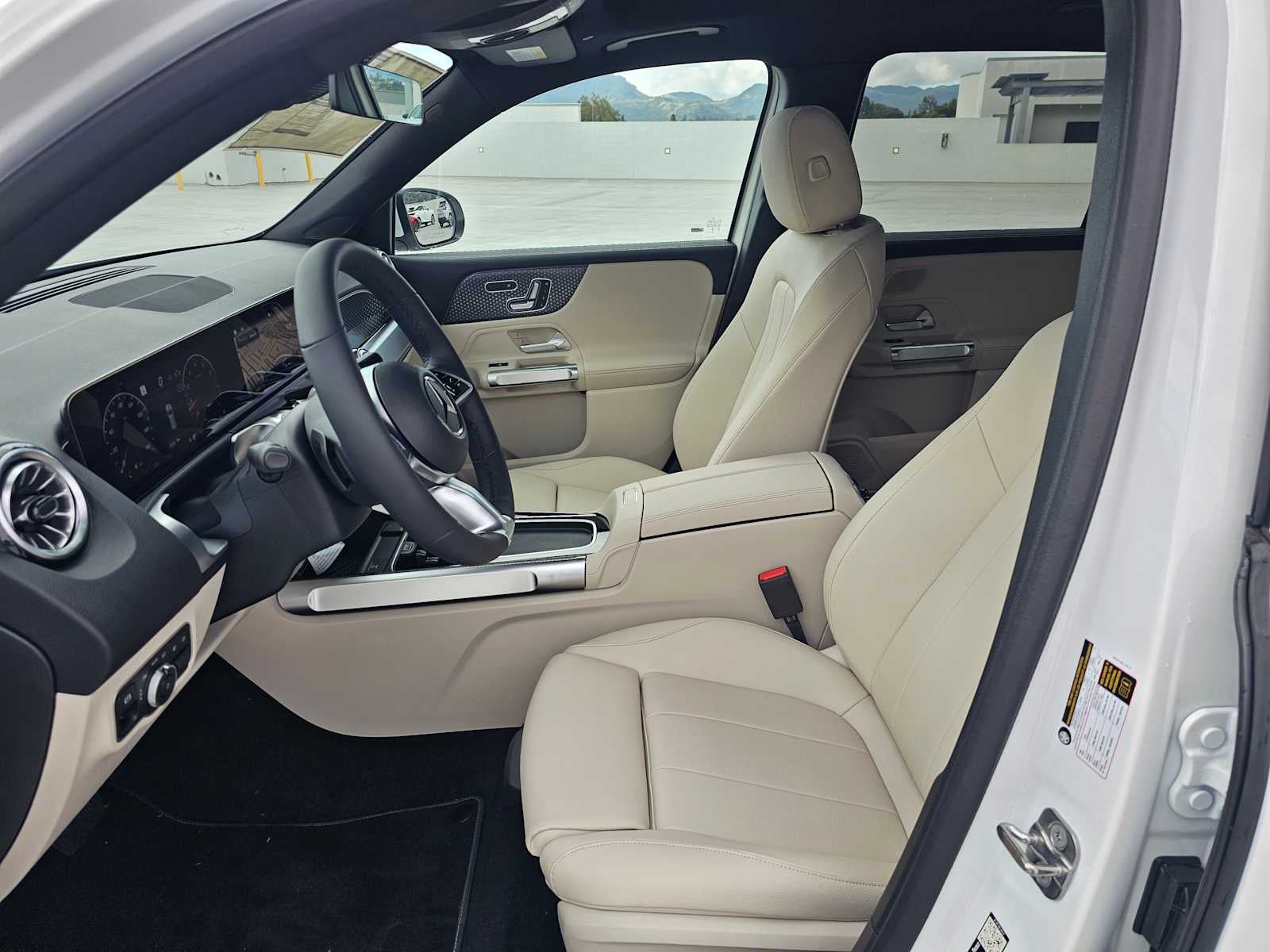 2026 Mercedes-Benz GLB 250 SUV