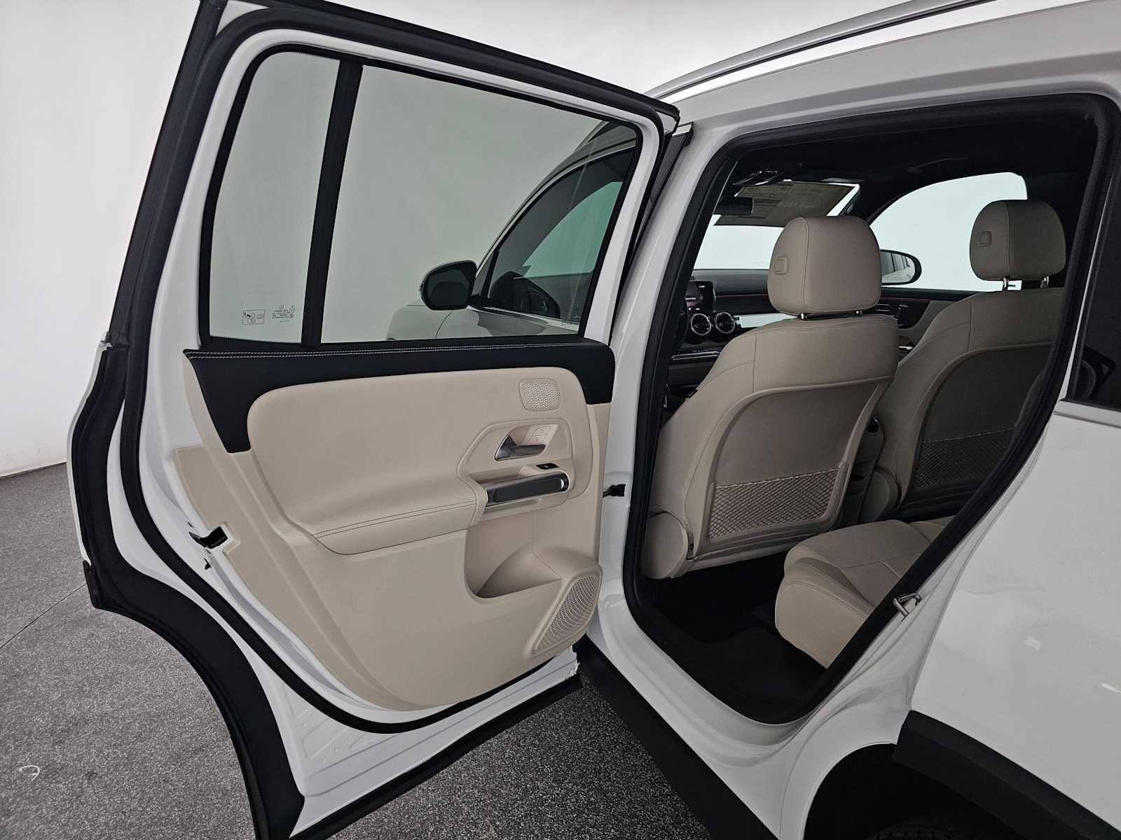 2026 Mercedes-Benz GLB 250 SUV