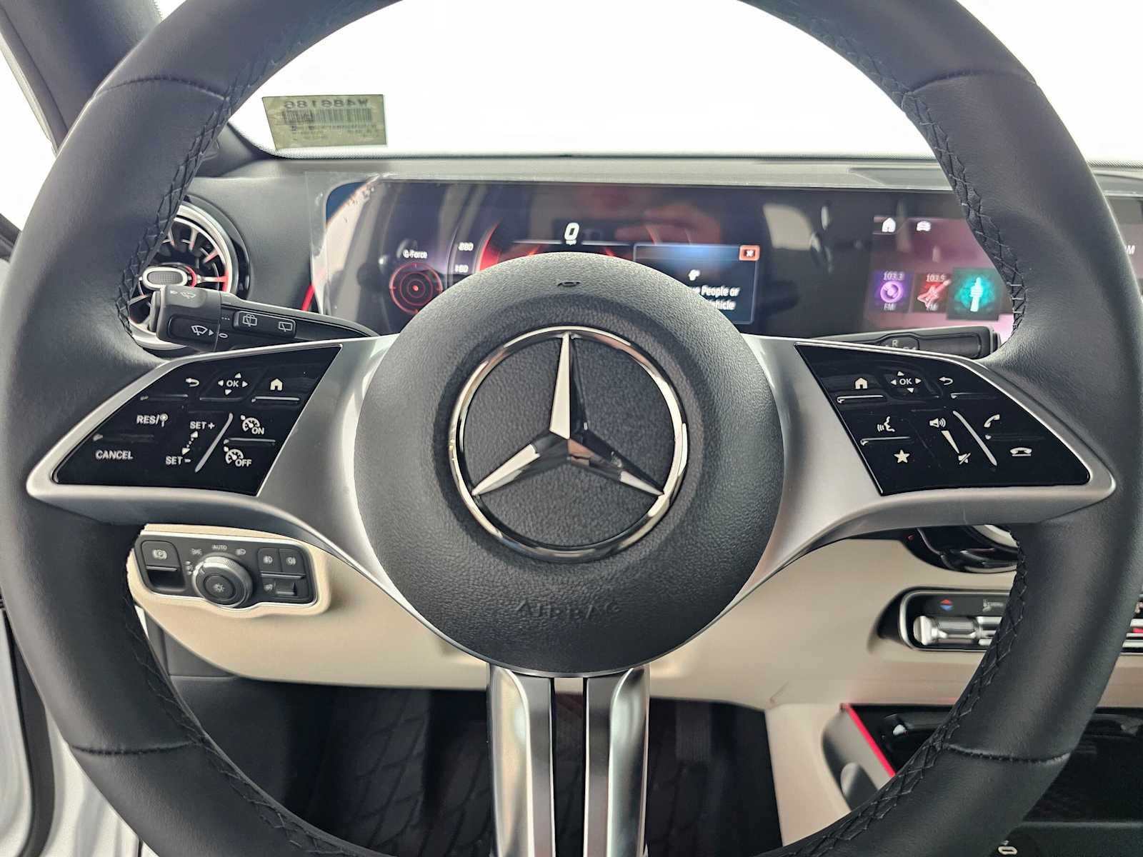 2026 Mercedes-Benz GLB 250 SUV