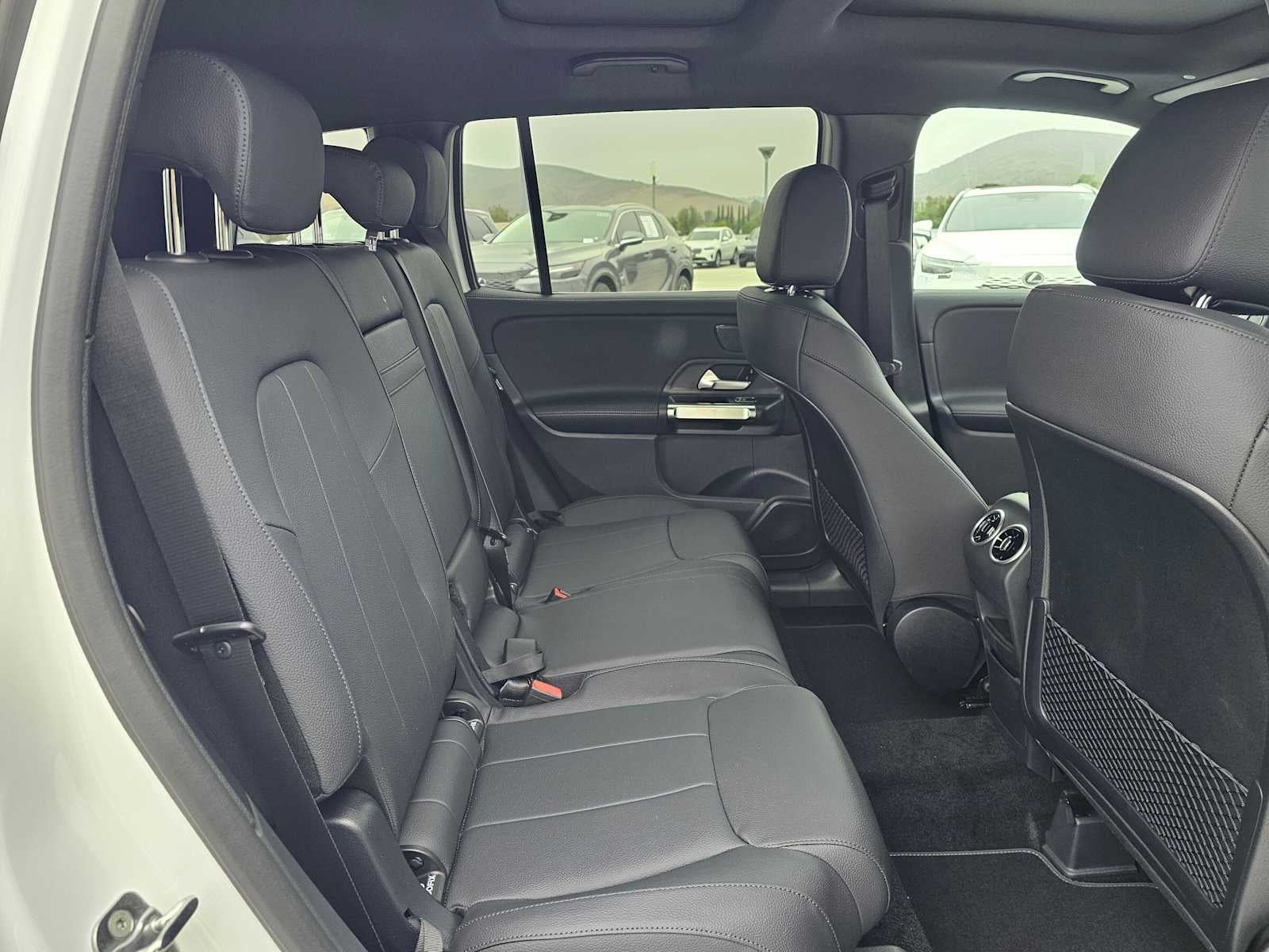 2026 Mercedes-Benz GLB 250 SUV