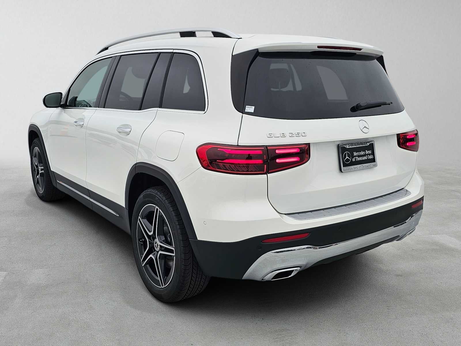 2026 Mercedes-Benz GLB 250 SUV